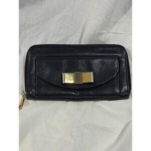 A208  Chloe black leather wallet